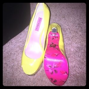 Betsey Johnson Heels Corset back stunning sole