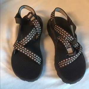 women's chacos