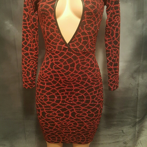 Dress - Picture 2 of 4