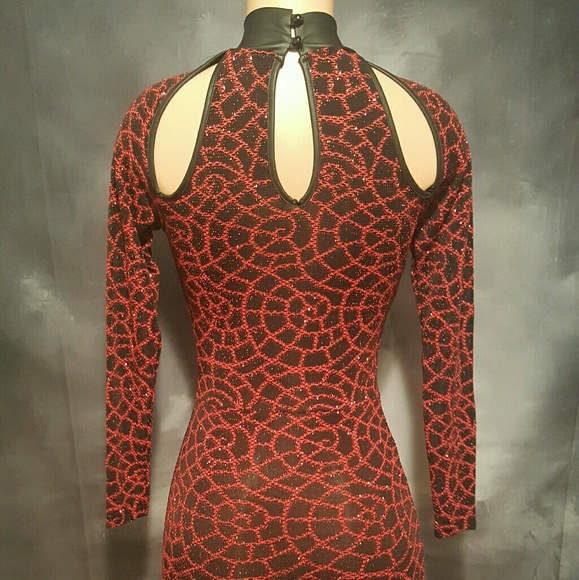 Dress - Picture 3 of 4