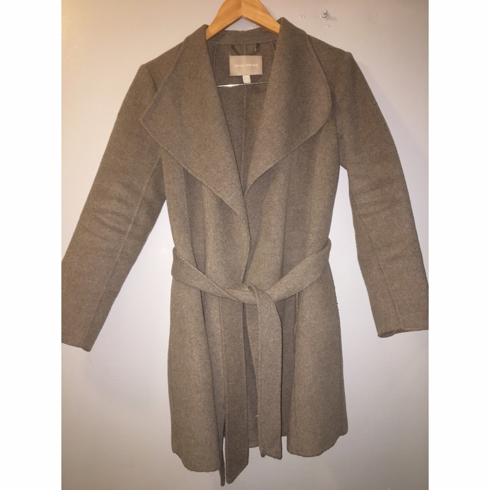 Banana Republic Wool Wrap Coat !