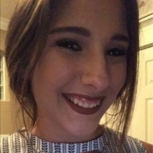 Meet your Posher, Corrine