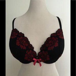 Who needs a shirt?  Show off this gorgeous bra!