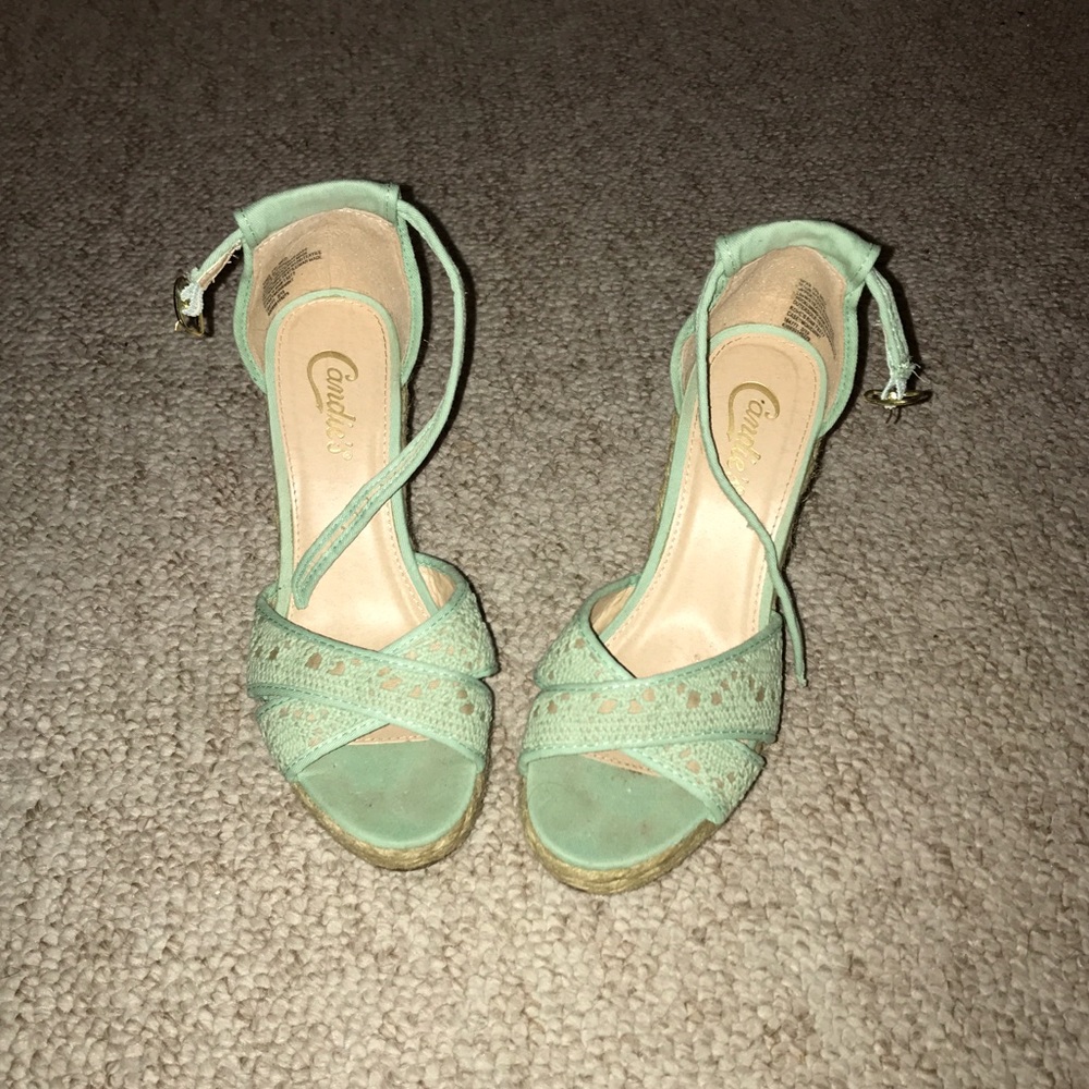 Candies Mint Green Wedges