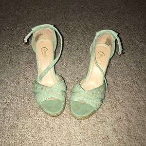 Candies Mint Green Wedges
