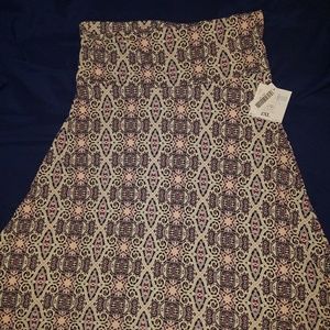 2XL Lularoe Maxi purple coloring book print