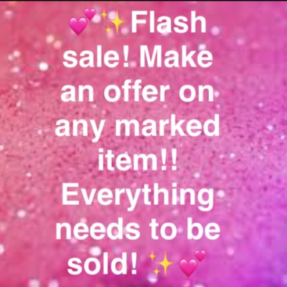 ✨MAKE AN OFFER✨ on any marked item!!!