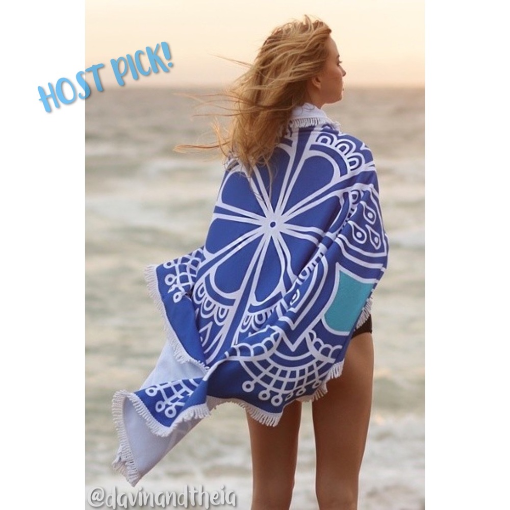 HP 4X 💖 Mandala Print Beach Wrap