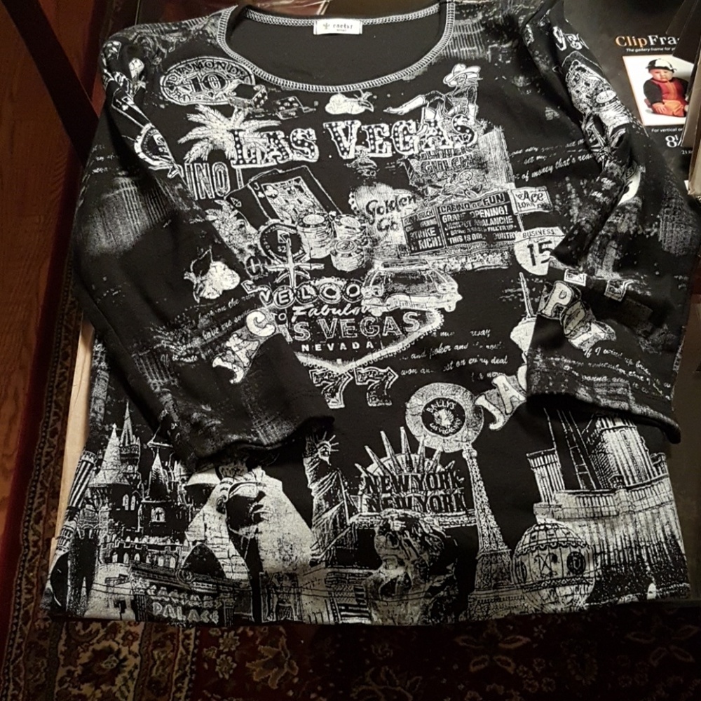 NWOT fun Vegas shirt with small jewels