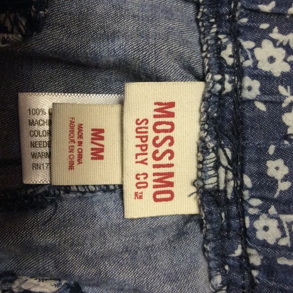 MOSSIMO FLORAL PRINT SHORTS - Picture 3 of 5