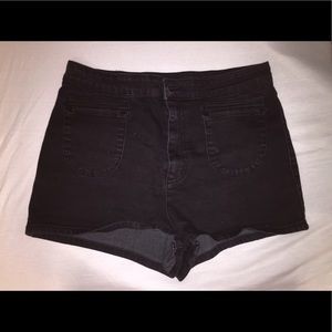 FLASH SALE🔥🔥🔥Black Urban Outfitters Shorts