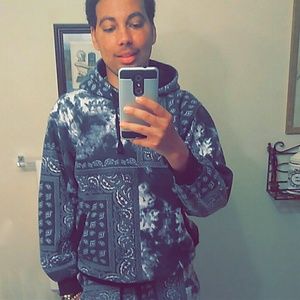 Meet your Posher, Eric