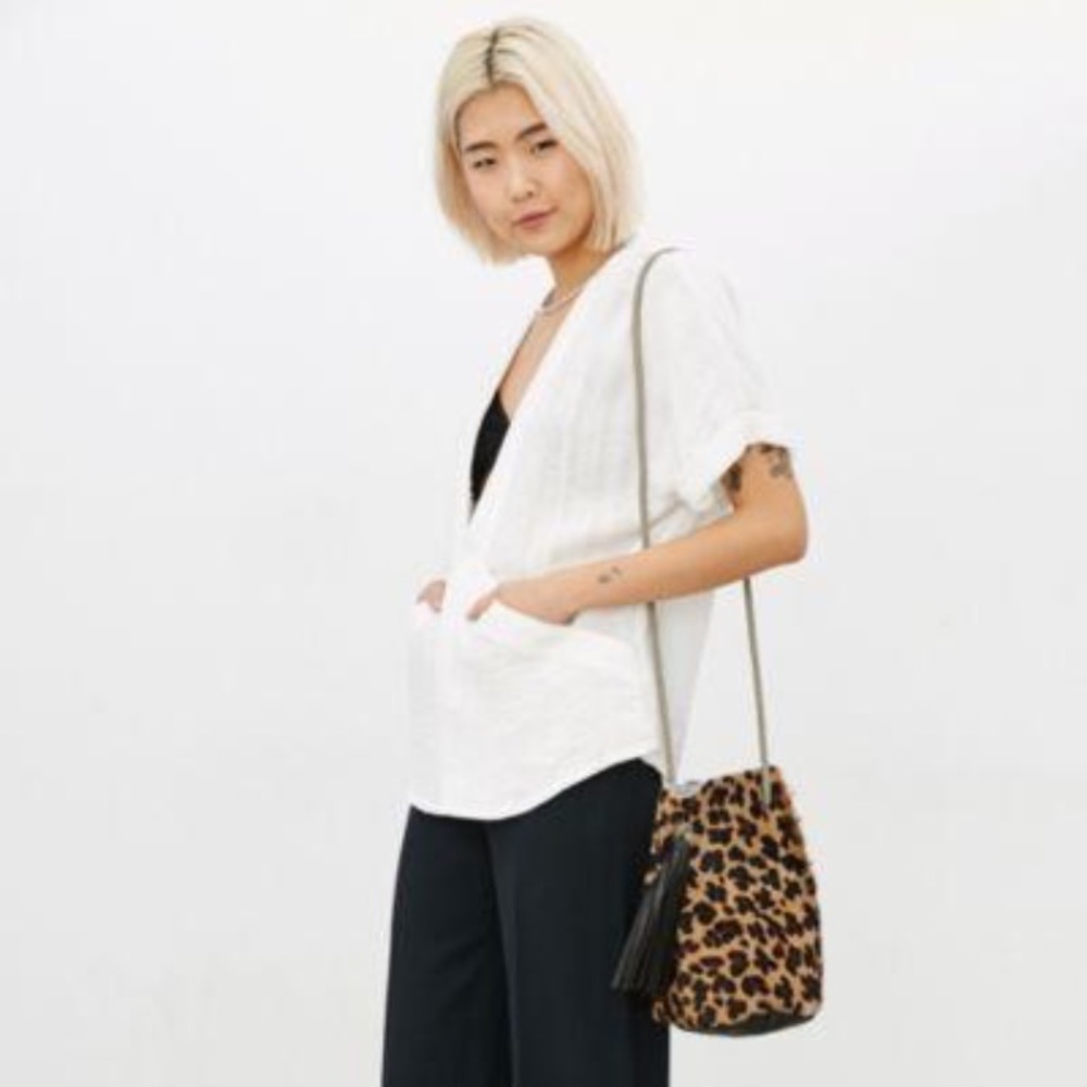 Silence + noise Carson plunge tee