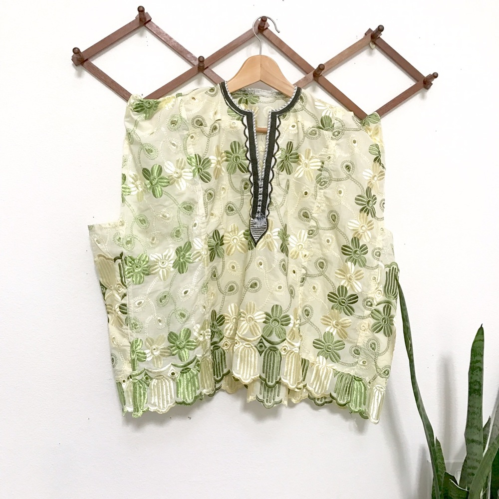 True vintage embroidered top