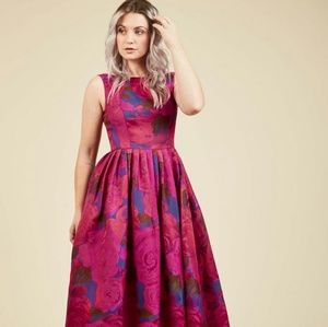 "VASPERTINE" // BY ADRIANNA PAPELL