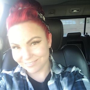 Meet your Posher, Leigh