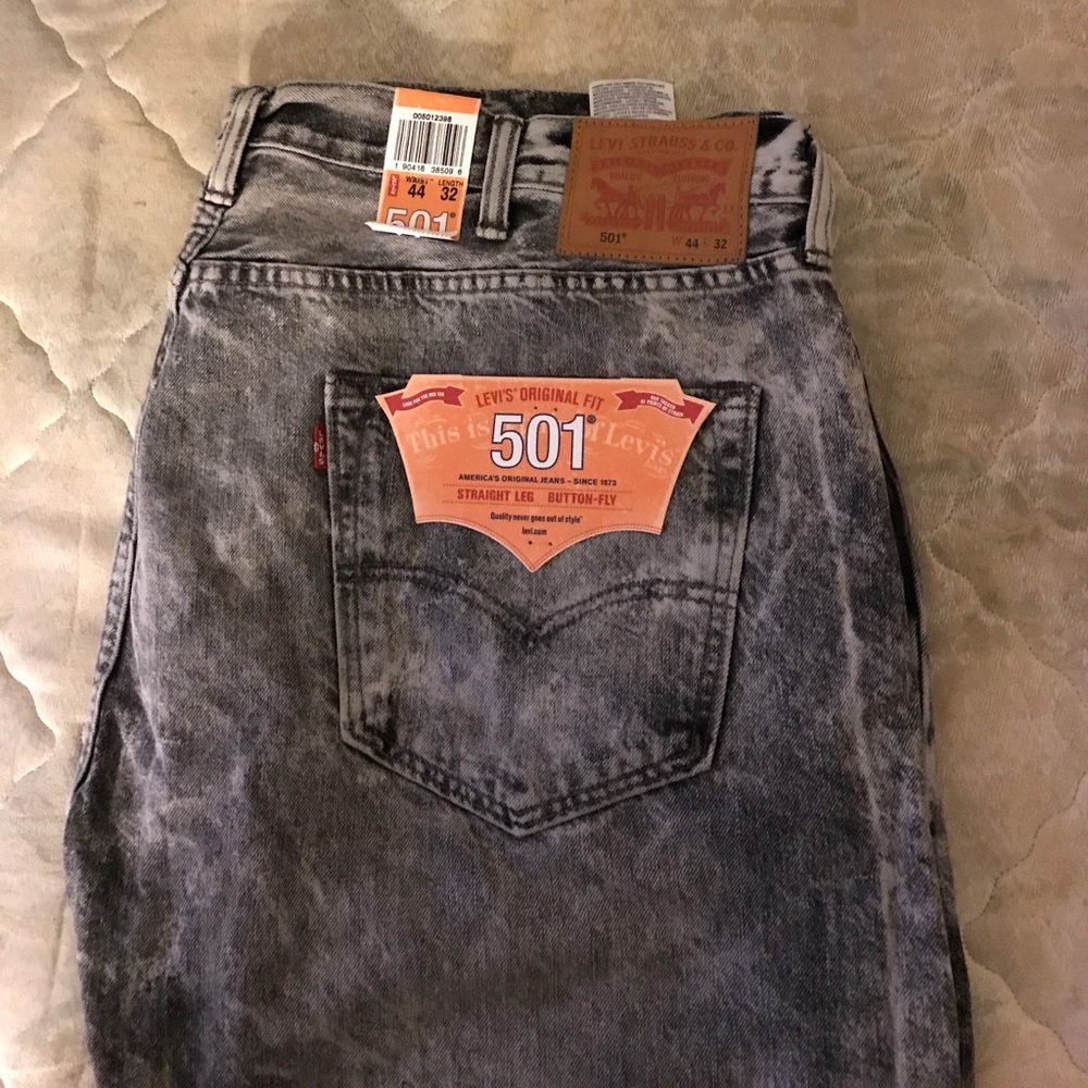 Levi's 501 straight leg original fit