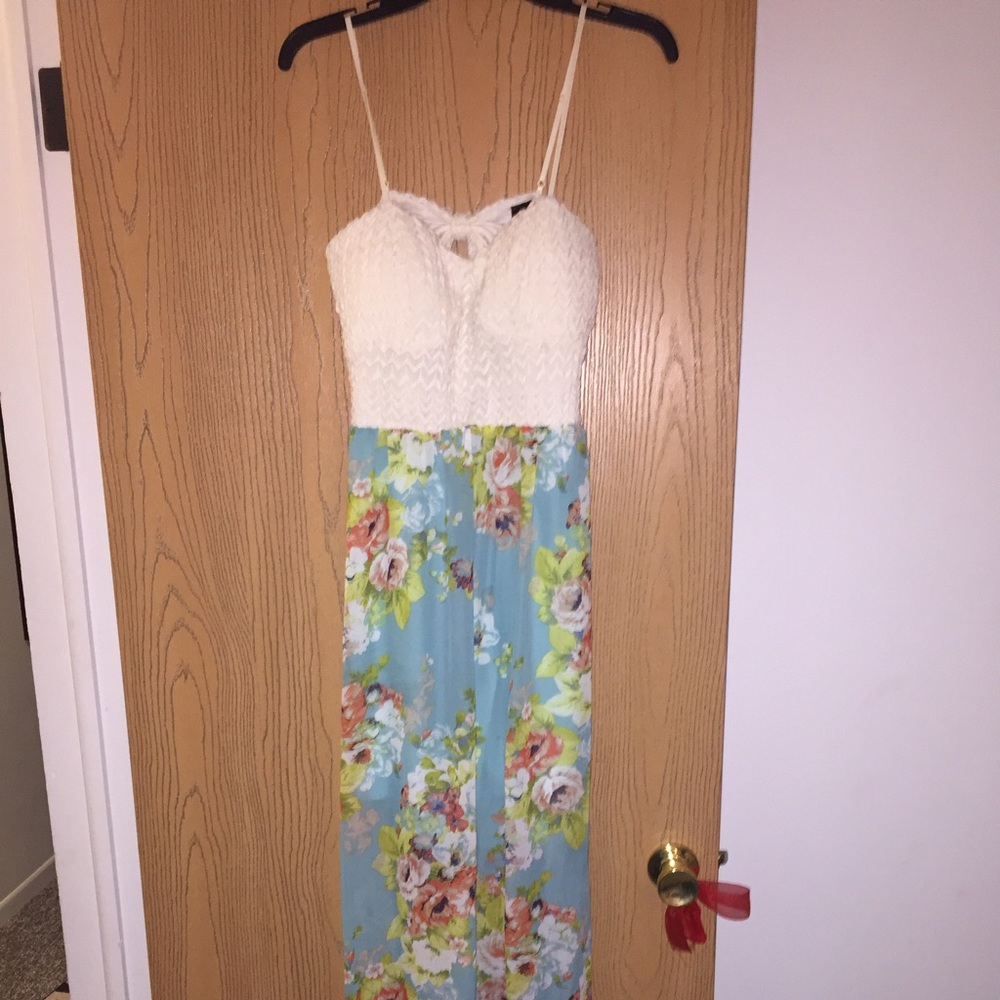Floral maxi summer dress