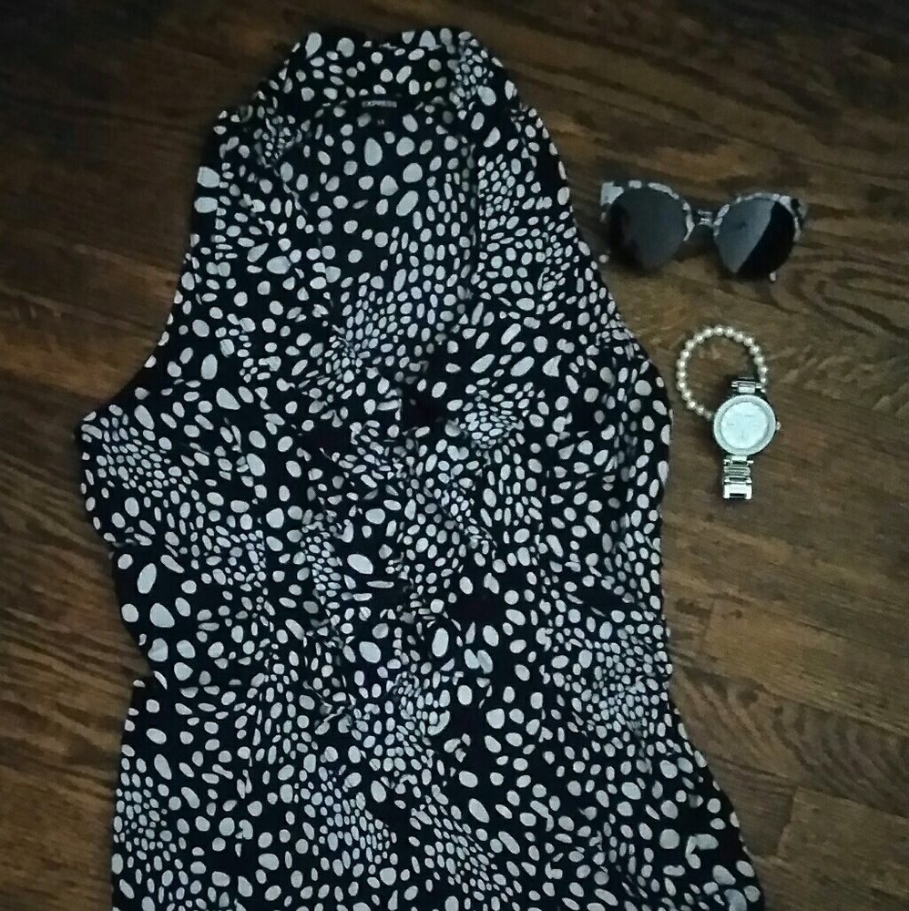 Express black and white ruffled top