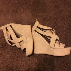 Chinese Laundry Tan Wedge Sandals