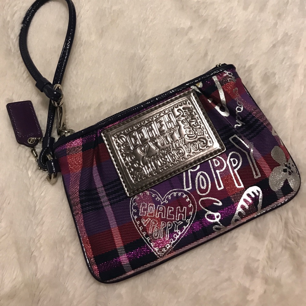 Coach poppy wristlet