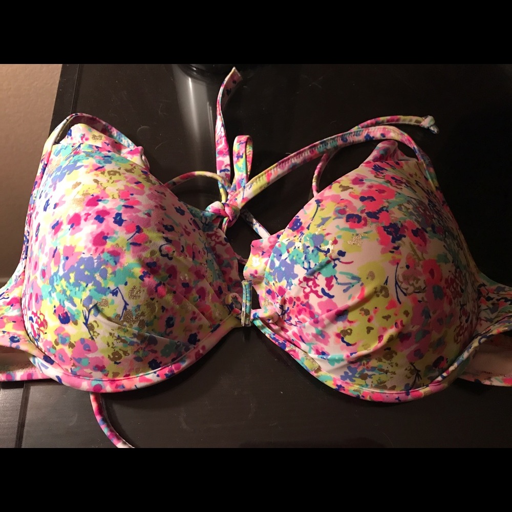 34D Victoria's Secret Bikini Top