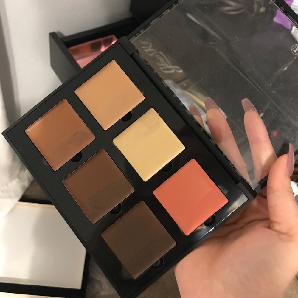 Anastasia contour kid deep