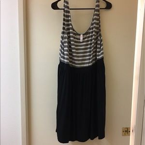 1xl Xhilaration summer dress! With pockets!!!