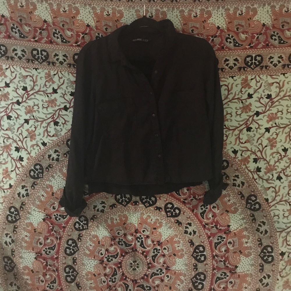 Copped button down long sleeve shirt