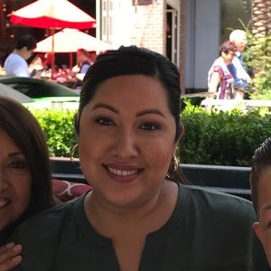 Meet your Posher, Laurie