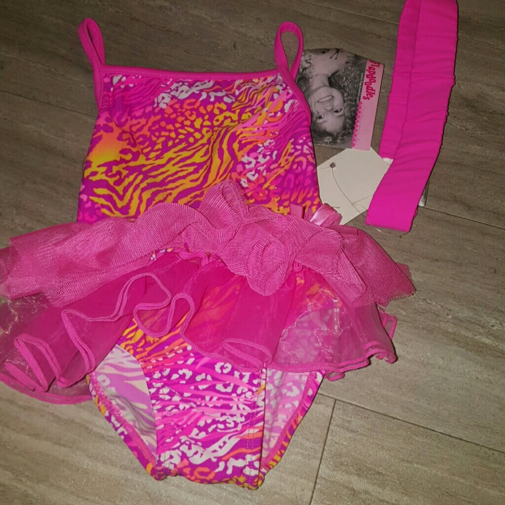 Nwt Girls 2t swimsuit with headband