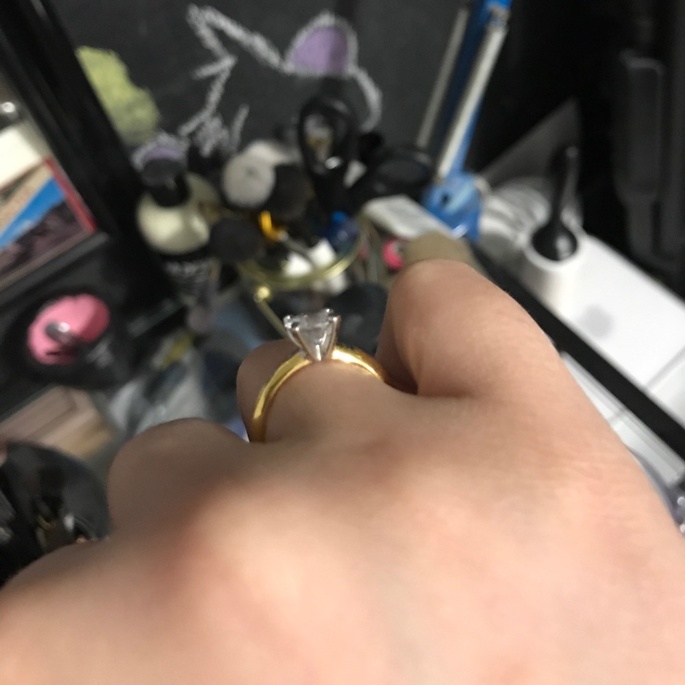Diamond ring - Picture 2 of 5