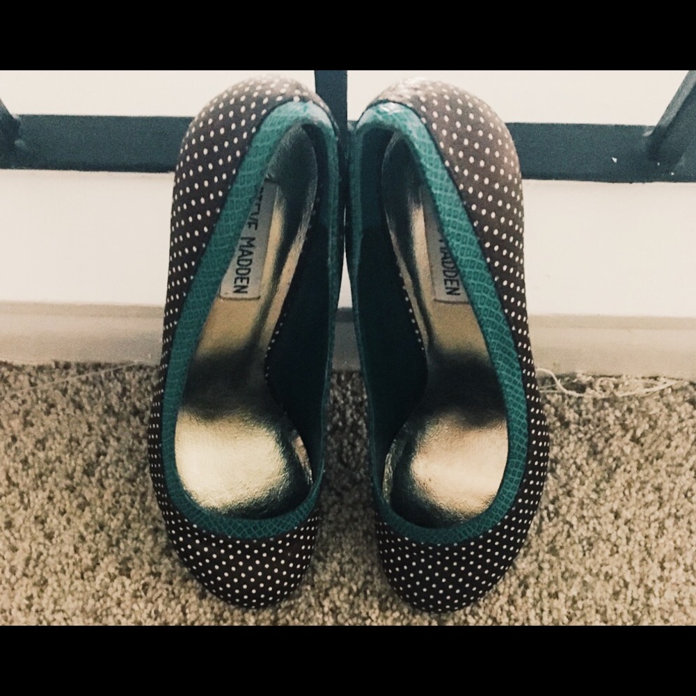 Steve Madden Polka Dot brown and teal high heels.