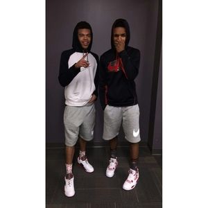 Meet your Posher, Ye'sure