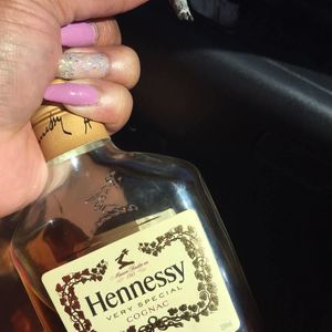 Meet your Posher, Alexis