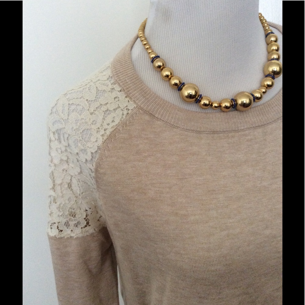Lace shoulder sweater top❤️