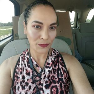 Meet your Posher, Celina