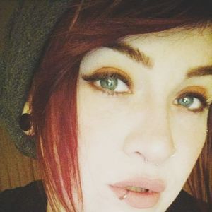 Meet your Posher, Caralyn