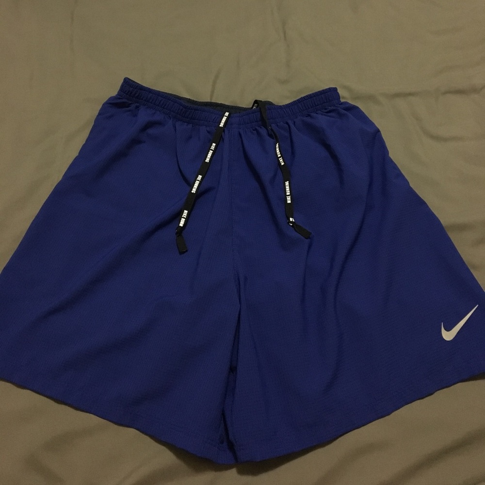 Nike Men's 2 in 1 Shorts