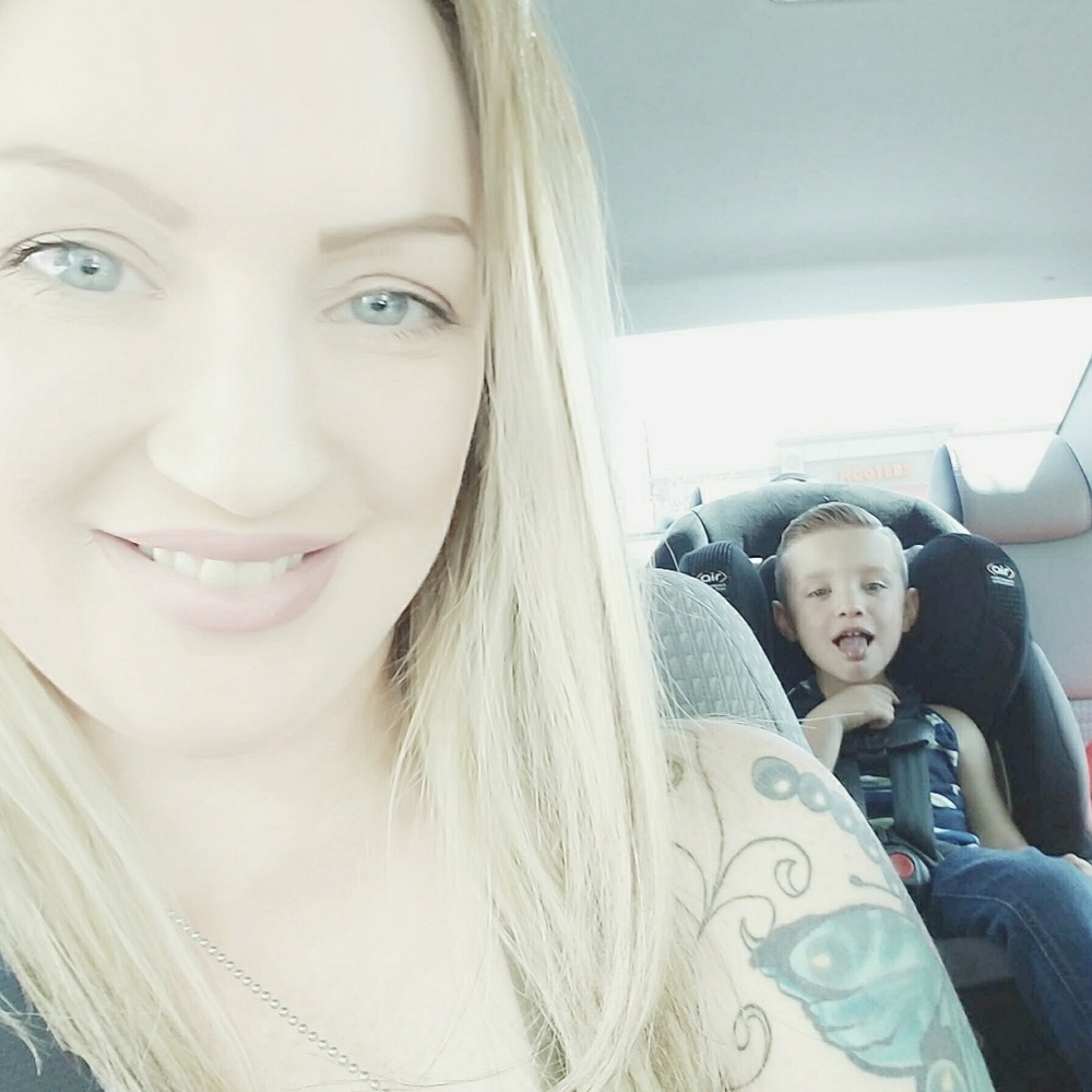 Whats up Poshers?!? My name is, Amy