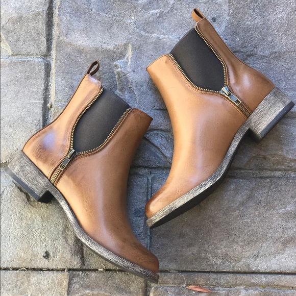 Vintage Distressed Hipster Booties - Picture 5 of 8