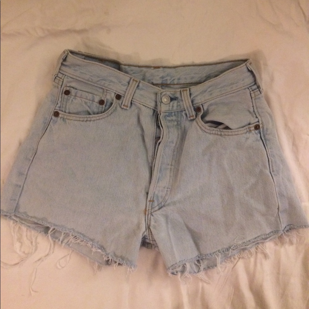 Levi's jean shorts size 29