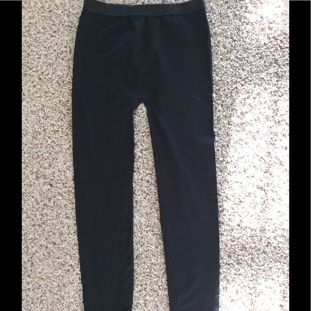 Poof Black Cropped Leggings