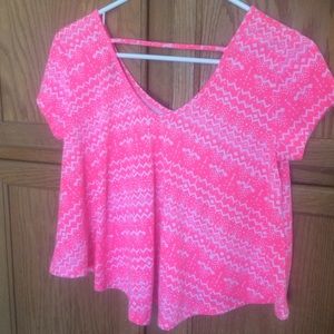 💥SOLD💥 Rue 21 Neon Pink and white Crop top
