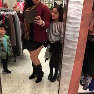 Meet your Posher, Anel