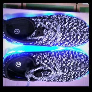 KIDS UNISEX LED Luminous Light Up Sneakers