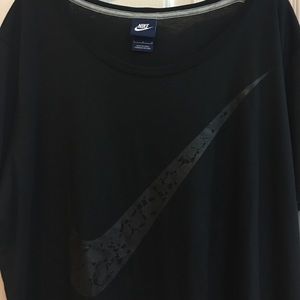 Nike shirt NWOT