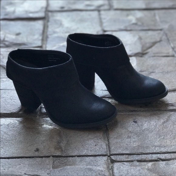 Burnished Cuffed Mule Clog - Picture 6 of 8