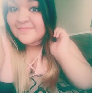 Meet your Posher, Esmeralda