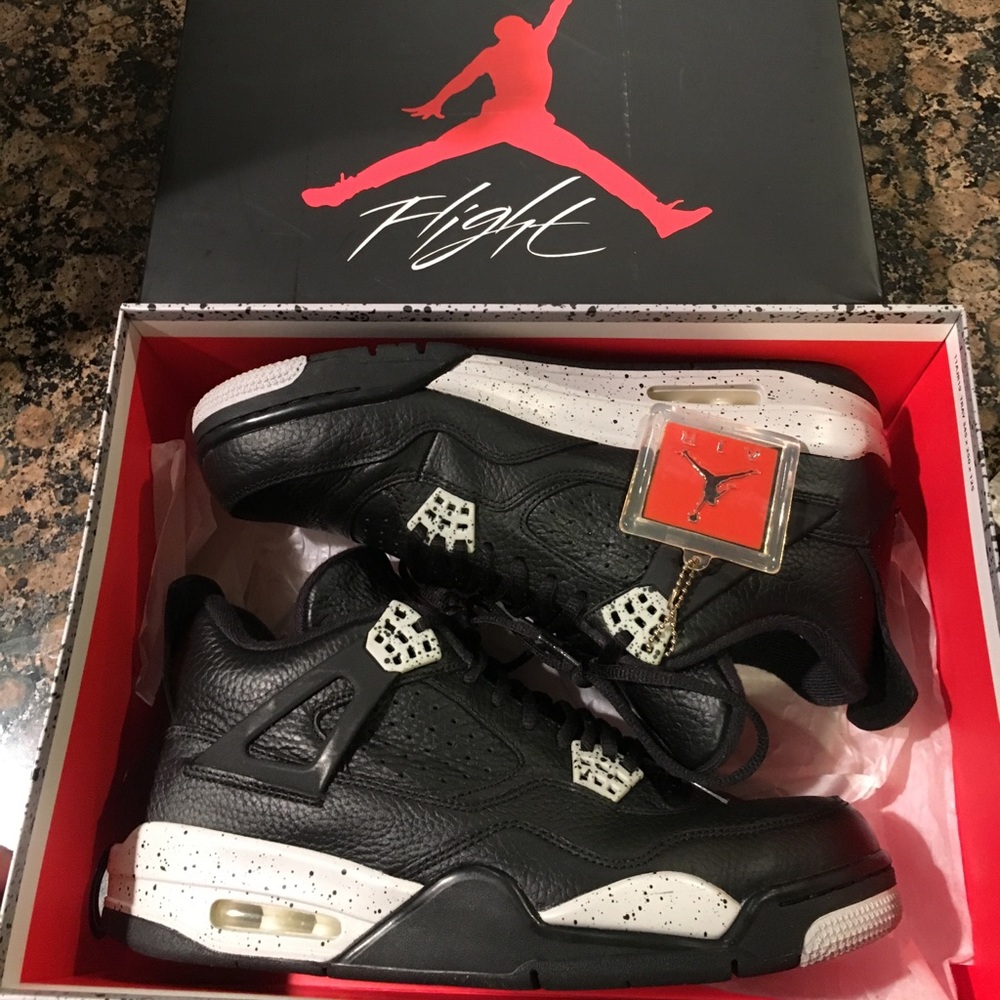Air Jordan's retro 4 oreos